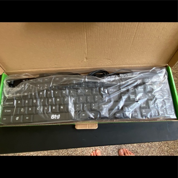 NEW 2 BTO Comfortable and Classic Wired USB Black Keyboard 104 Keys and Mouse - Picture 4 of 8